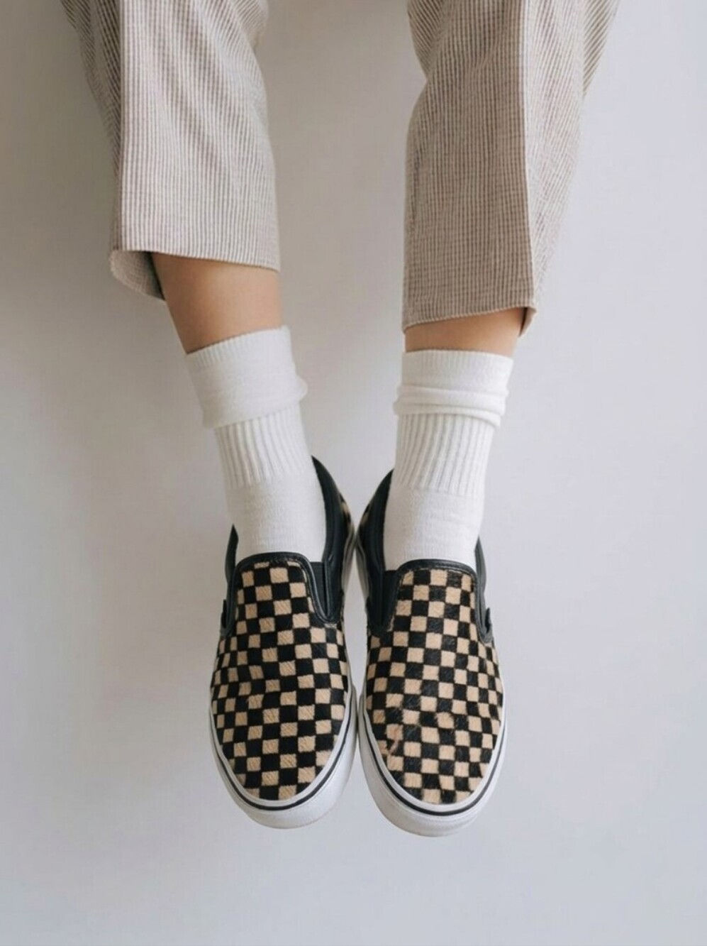 Vans Checkerboard Sneakers Classic Black Yellow Slip On Calf Hair  Sz 8 W/6.5M